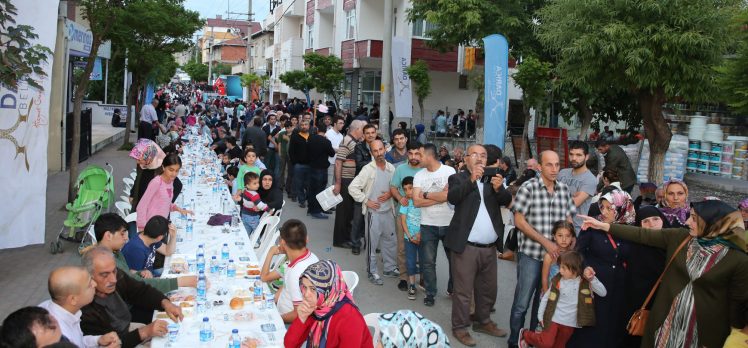 Darıca’da Mahalle İftarları Başladı