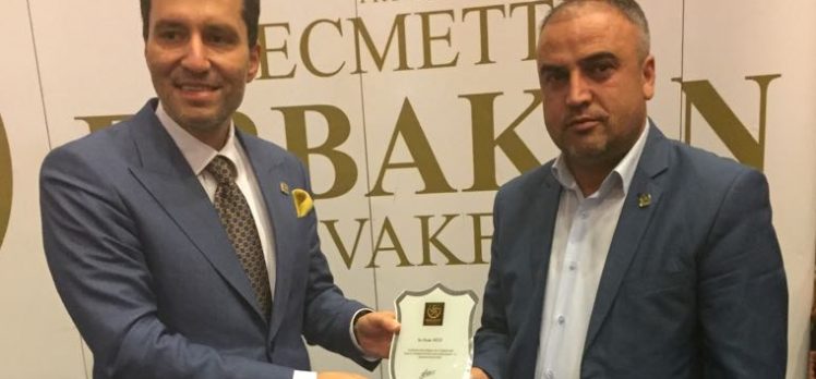 Dilovası Erbakan Vakfı’na Plaket!