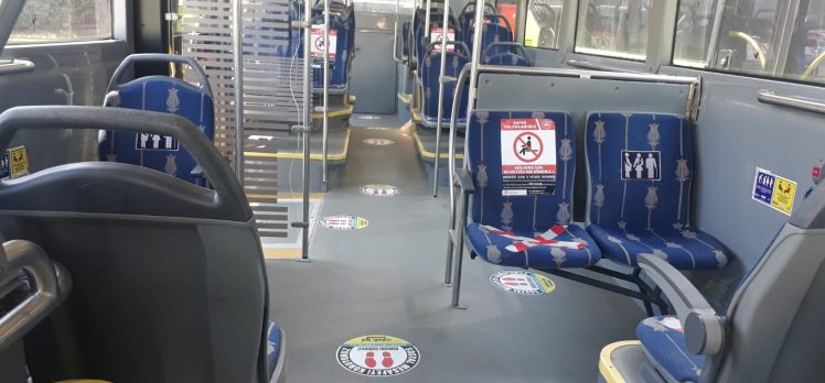 Tramvay ve otobüslerde sosyal mesafe uygulaması