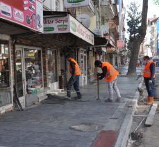 Zincirlikuyu Caddesi’nde kaldırım imalatları yapılıyor