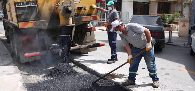 Çayırova’da Asfalt Yama Çalışması