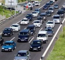 TEM Gebze İstikameti Trafiğe Kapatıldı