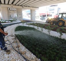 Başkiskele Sanayi Köprülü Kavşağı Rengarenk Oluyor