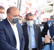 CHP’LİLER GÜRSEL TEKİN İLE ESNAFI DİNLEDİ