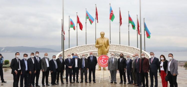 “Darıca’da muhtarlarla omuz omuza çalışıyoruz”