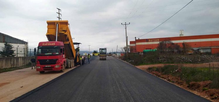 AĞIR TONAJLI ARAÇLARIN GEÇTİĞİ YOL ARTIK DAHA GÜVENLİ