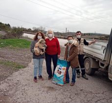 Büyükşehir, sokak hayvanları için 1,5 ton mama dağıttı