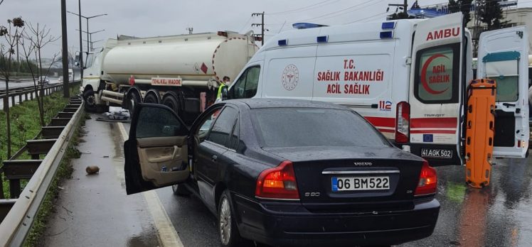 Trafik kazasında iki kişi yaralandı