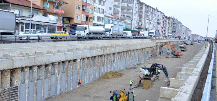 Karamürsel Köprülü Kavşağı tünel kazısında son 100 metre