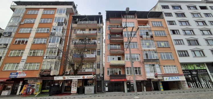 Depremde ağır hasar gören 26 bina yıkılacak