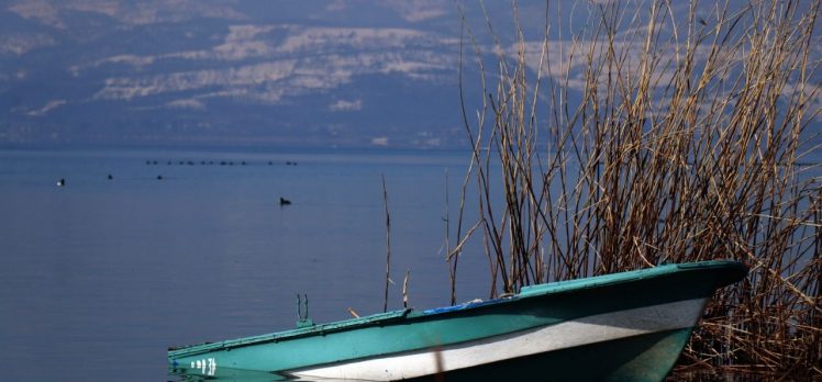 Sapanca Gölü yükseldi, karaya oturan kayıklar suyla buluştu