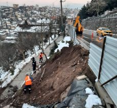 Toprak kaymasına Büyükşehir’den acil müdahale