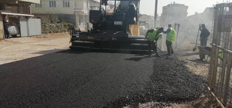 Gebze’nin mahallelerinde asfalt çalışmaları