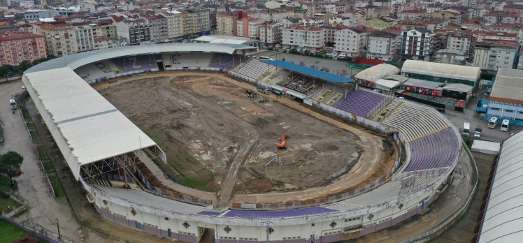 Gebze Stadı’nda zemin hafriyatı kaldırılıyor