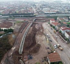 Körfez’de otoyol geçiş köprüsü yapımı devam ediyor