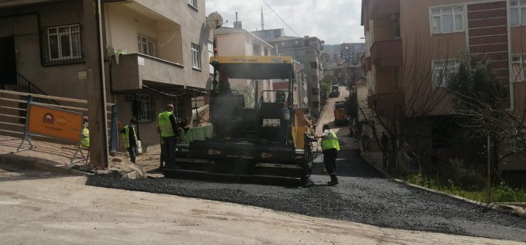 Gebze’de sokaklarında sıcak asfalt çalışmaları