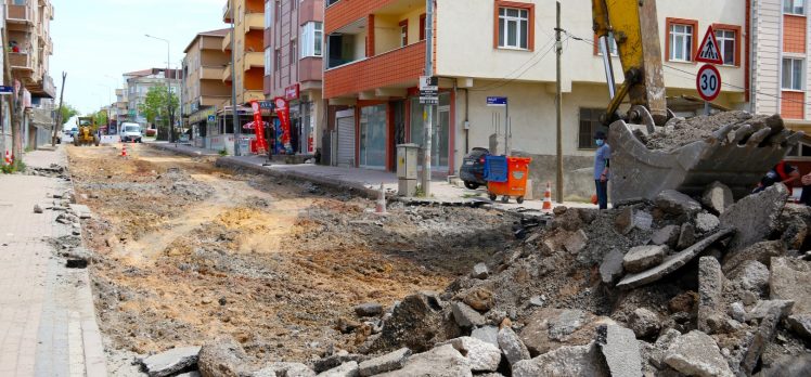 Darıca Battalgazi Caddesi’nde üst yapı çalışması