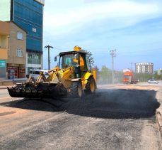 Gebze Yeni Bağdat Caddesi’nde asfalt yama çalışması