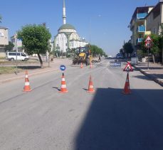 Darıca’daki önemli caddelerde yol onarımı yapılıyor