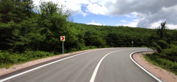 Körfez radar yolunda yol çizgileri çizildi