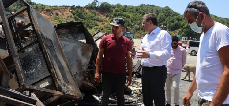 CHP Kocaeli, yangın mağduru balıkçıların yanında