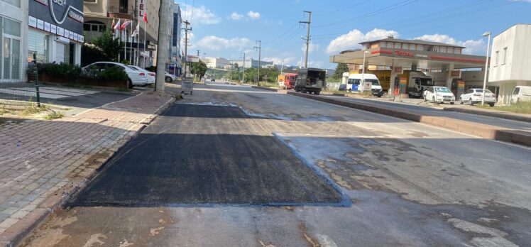 Gebze Terminal ve İbrahim Ağa Caddelerinde yol onarımı