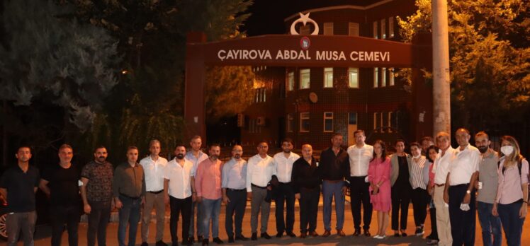 CHP Kocaeli Çayırova Musa Abdal Cemevi’nde Canlarla oruç açtı