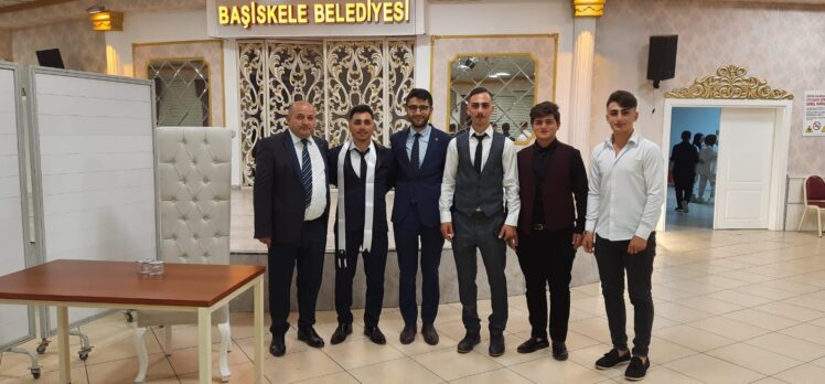 CİVELEK HIZ KESMİYOR