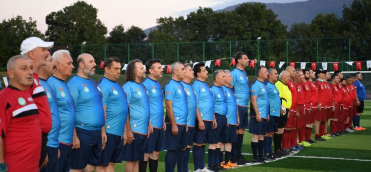 KARTEPE’DE ŞÖHRETLER FUTBOL TURNUVASI