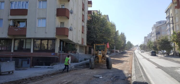 Gebze’deki önemli caddede şimdi üstyapı çalışması yapılıyor