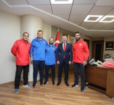 Başkan Büyükakın, İşitme Engelli Judo Milli Takımını ağırladı