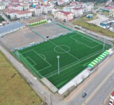 Darıca Nene Hatun Stadı’ndaki batı sahasının çimleri serildi