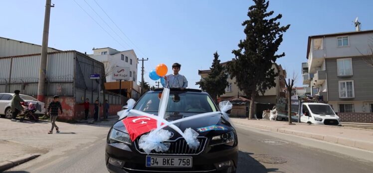 Başkan Bıyık’ın makam aracı, şehit oğluna sünnet arabası oldu