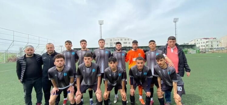 ÇESK U-18 futbol takımı şampiyon￼