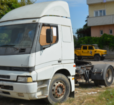 Park halindeki TIR’ın camını kırıp aküsünü çaldılar