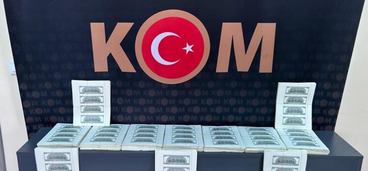 Polis 2 milyon 152 bin TL değerinde sahte dolar ele geçirdi