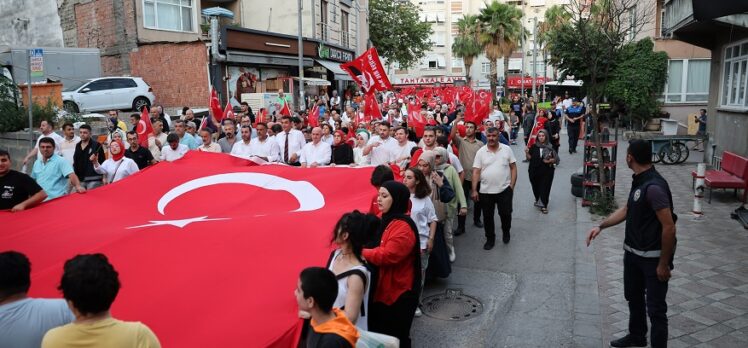 DARICA’DA 15 TEMMUZ YÜRÜYÜŞÜ VE ANMA TÖRENİ DÜZENLENDİ