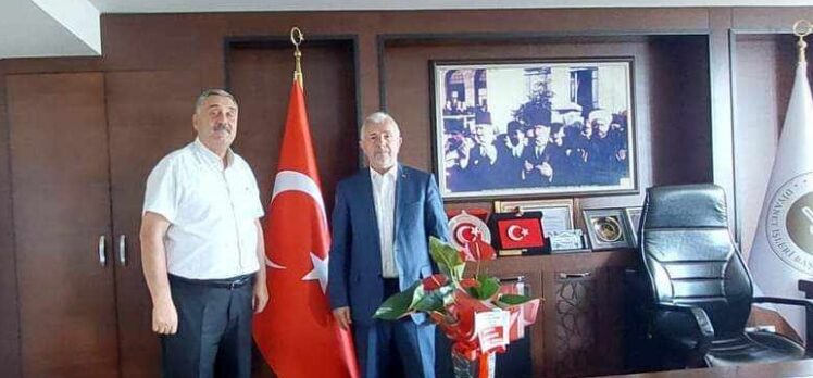 Kocaeli Müftüsü Sönmezoğlu, Erzurumlular Vakfı Başkanı Önal’ı ağırladı.