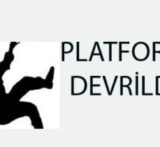 İşçilerin çalıştığı platform devrildi